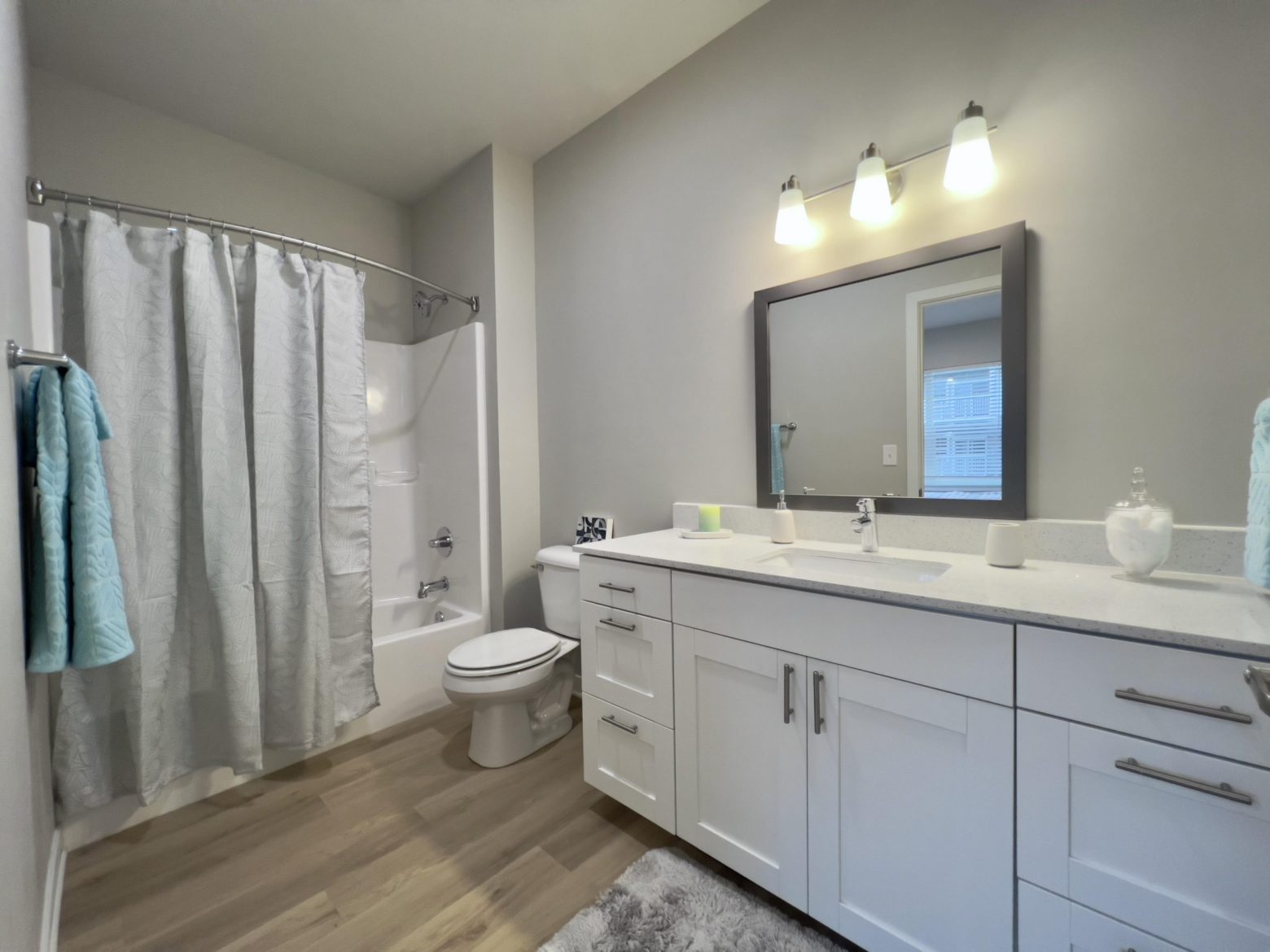 bathroom of 2 bedroom townhome at Water's Edge Apartments in Bloomington